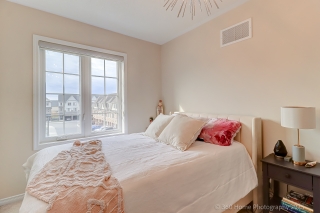 213 Danzatore Path, Oshawa, ON L1L 0P9, Canada, ,  