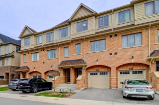 213 Danzatore Path, Oshawa, ON L1L 0P9, Canada, ,  