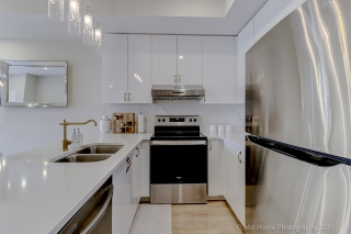 213 Danzatore Path, Oshawa, ON L1L 0P9, Canada, ,  