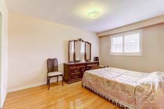 77 Fontainbleau Dr, North York, ON M2M 1P1, Canada, ,  