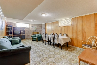 77 Fontainbleau Dr, North York, ON M2M 1P1, Canada, ,  