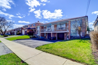 77 Fontainbleau Dr, North York, ON M2M 1P1, Canada, ,  