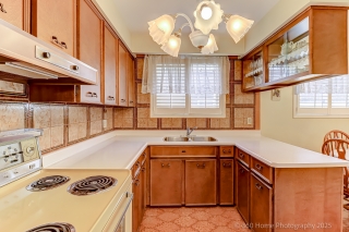 77 Fontainbleau Dr, North York, ON M2M 1P1, Canada, ,  