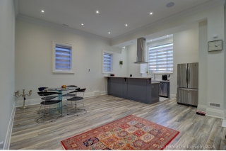 101 Spruce Ave, Richmond Hill, ON L4C 6V9, Canada, ,  