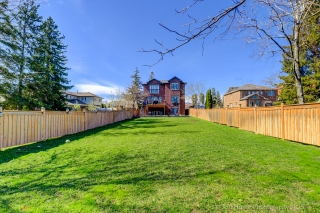 101 Spruce Ave, Richmond Hill, ON L4C 6V9, Canada, ,  
