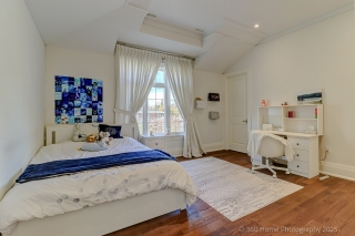 101 Spruce Ave, Richmond Hill, ON L4C 6V9, Canada, ,  
