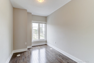 560 Mermaid Cres, Mississauga, ON L5G 0B3, Canada, ,  