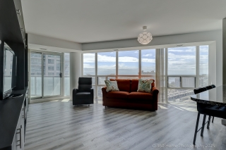 Unit 3311-30 Grand Trunk Crescent, Toronto, ON M5J 3A4, Canada, ,  