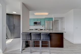 Unit 3311-30 Grand Trunk Crescent, Toronto, ON M5J 3A4, Canada, ,  