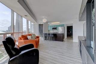 Unit 3311-30 Grand Trunk Crescent, Toronto, ON M5J 3A4, Canada, ,  
