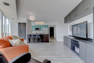 Unit 3311-30 Grand Trunk Crescent, Toronto, ON M5J 3A4, Canada, ,  