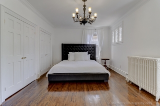 379 Huron St, Toronto, ON M5S 2G5, Canada, ,  