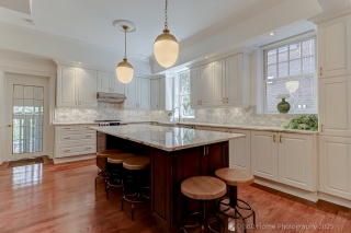 379 Huron St, Toronto, ON M5S 2G5, Canada, ,  