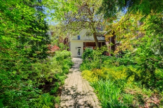 379 Huron St, Toronto, ON M5S 2G5, Canada, ,  