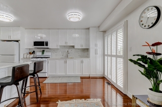 576 Pinder Ave, Newmarket, ON L3X 2A3, Canada, ,  