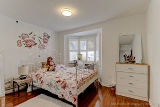 576 Pinder Ave, Newmarket, ON L3X 2A3, Canada, ,  