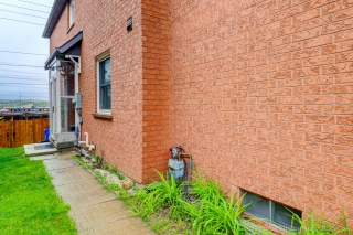 576 Pinder Ave, Newmarket, ON L3X 2A3, Canada, ,  
