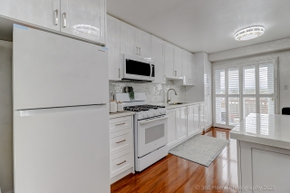 576 Pinder Ave, Newmarket, ON L3X 2A3, Canada, ,  