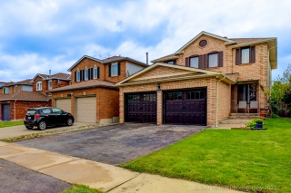 3595 Cherrington Crescent, Mississauga, ON L5L 5C5, Canada, ,  