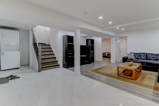 3595 Cherrington Crescent, Mississauga, ON L5L 5C5, Canada, ,  