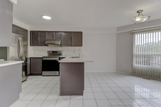 3595 Cherrington Crescent, Mississauga, ON L5L 5C5, Canada, ,  