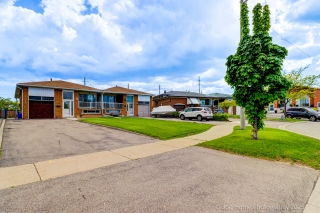 67 Button Rd, Woodbridge, ON L4L 1J9, Canada, ,  