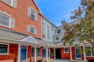 Unit J11-1657 Nash Rd, Clarington, ON L1E 1S8, Canada, ,  