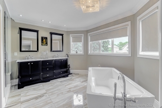 27 Glacier Ct, Vaughan, ON L6A 2V3, Canada, ,  