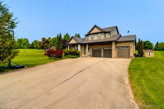 37 Woodland Dr, Orangeville, ON L9W 6B7, Canada, ,  
