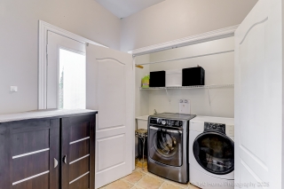 37 Woodland Dr, Orangeville, ON L9W 6B7, Canada, ,  