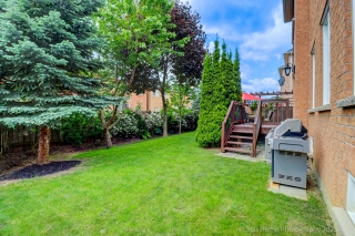 9 Tarmack Dr, Richmond Hill, ON L4E 0E6, Canada, ,  