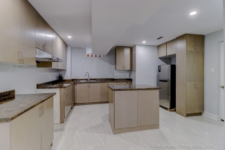 84 John Carroll Dr, Brampton, ON L6P 0H7, Canada, ,  