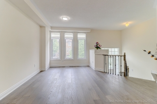 17 McCaul St, Markham, ON L6C 2E5, Canada, ,  