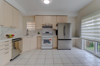 17 McCaul St, Markham, ON L6C 2E5, Canada, ,  