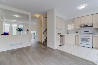 17 McCaul St, Markham, ON L6C 2E5, Canada, ,  