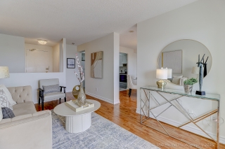 Unit 1909-155 Hillcrest Ave, Mississauga, ON L5B 3Z2, Canada, ,  