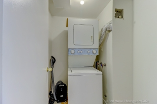 Unit 1909-155 Hillcrest Ave, Mississauga, ON L5B 3Z2, Canada, ,  