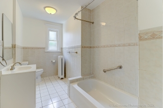 3Rd-2387 Queen St E, Toronto, ON M4E 1H5, Canada, ,  