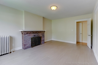 3Rd-2387 Queen St E, Toronto, ON M4E 1H5, Canada, ,  