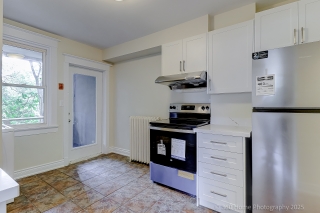 3Rd-2387 Queen St E, Toronto, ON M4E 1H5, Canada, ,  