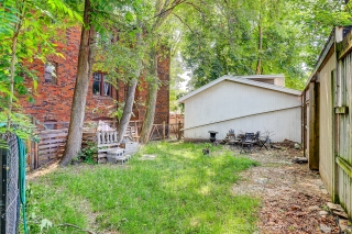 3Rd-2387 Queen St E, Toronto, ON M4E 1H5, Canada, ,  
