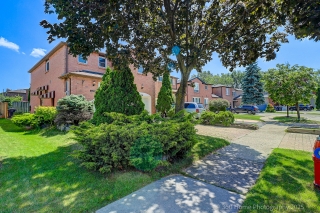 4236 Forest Fire Ln, Mississauga, ON L4W 3P4, Canada, ,  