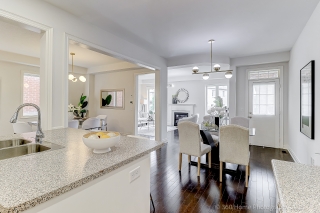 16 Beechborough Cres, East Gwillimbury, ON L9N 0L6, Canada, ,  