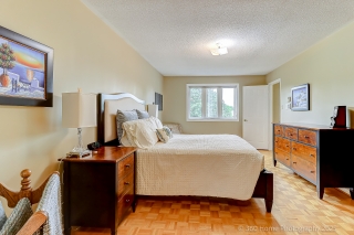 262 Savage Rd, Newmarket, ON L3X 1S1, Canada, ,  