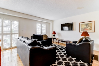 523 Rossland Rd E, Ajax, ON L1Z 0K8, Canada, ,  