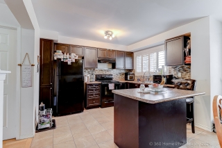 523 Rossland Rd E, Ajax, ON L1Z 0K8, Canada, ,  