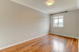 1319 Inuit Trail, Mississauga, ON L5N 7R4, Canada, ,  