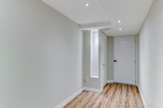 1319 Inuit Trail, Mississauga, ON L5N 7R4, Canada, ,  