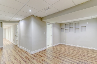 1319 Inuit Trail, Mississauga, ON L5N 7R4, Canada, ,  