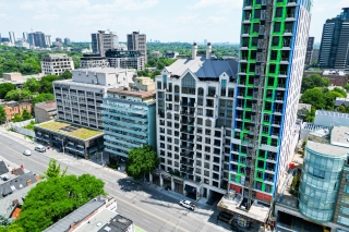 Unit 803-99 Avenue Rd, Toronto, ON M5R 2G5, Canada, ,  